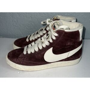 Nike Mid Blazer Suede Liliac Size 7.5 womens SKU 518171-610 Yr 2014‎